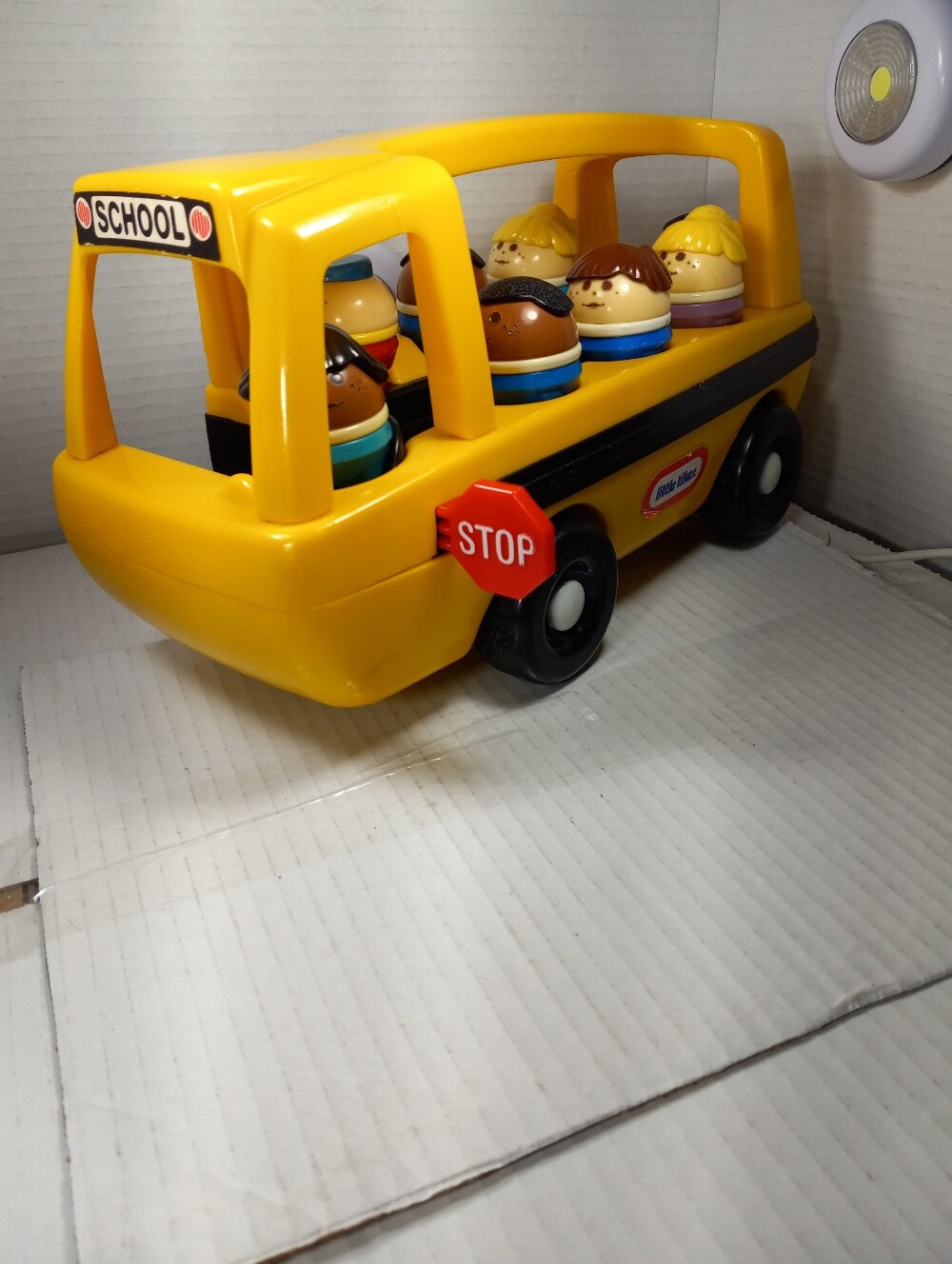 Vintage Little Tikes Toddle Tots School Bus with Classic 8 Chunky Peg Figurines